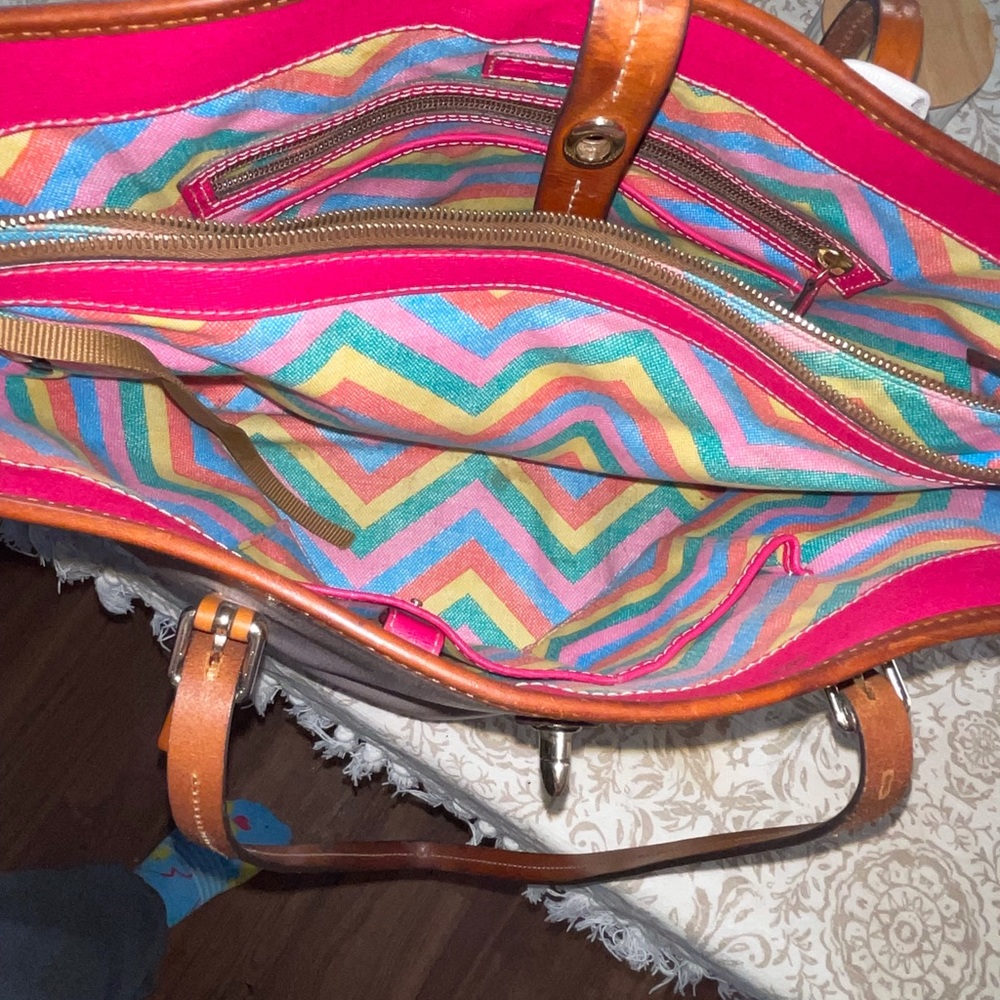 Dooney and Bourke large handbag